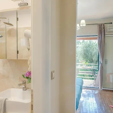 Andreas Hideaway